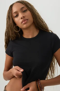 Basicore™ Crop Cap Sleeve T-Shirt