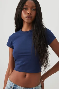 Basicore™ Fitted Crop T-Shirt