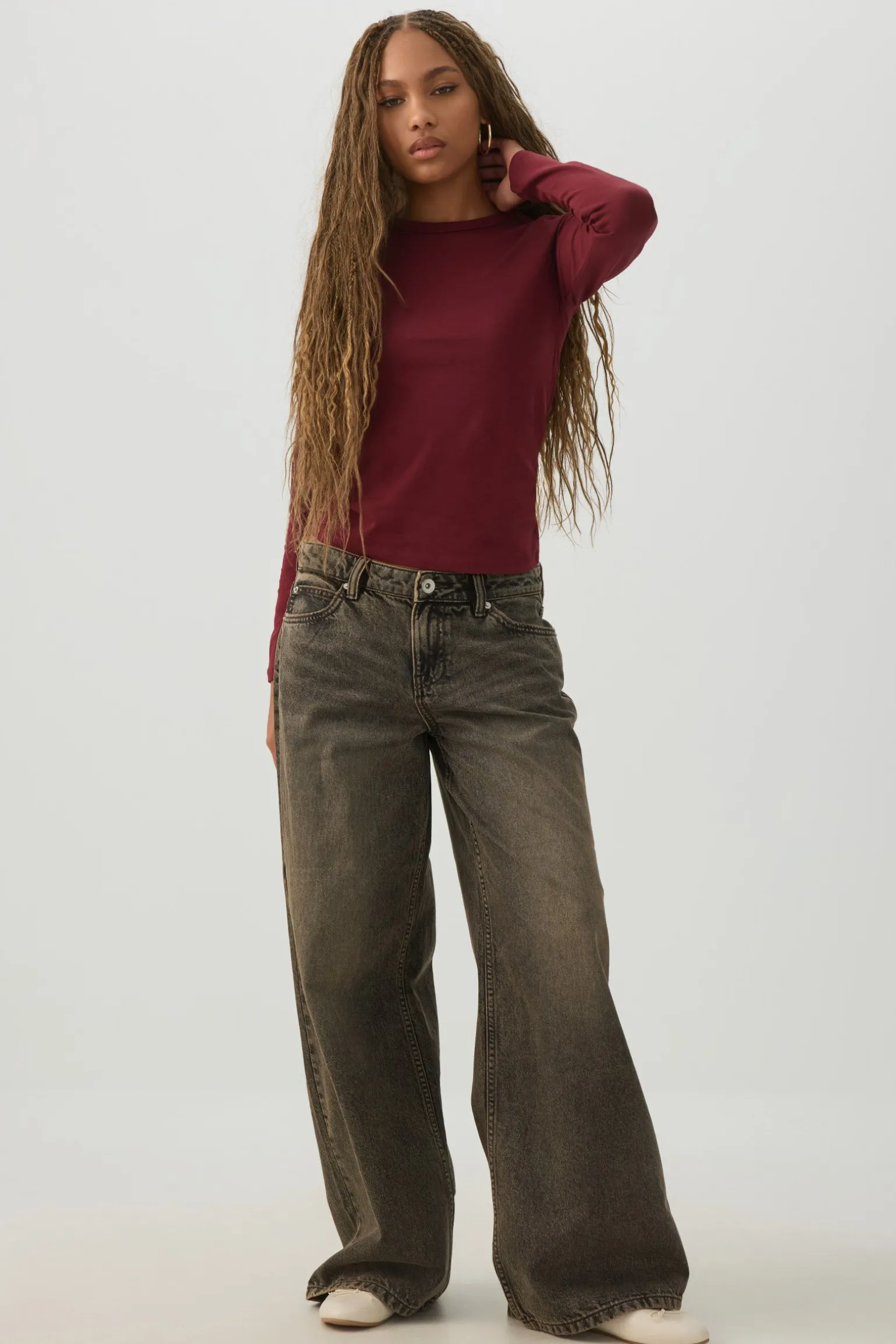 Basicore™ Fitted Long Sleeve T-Shirt