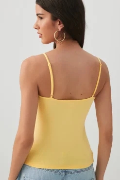 Basic Scoop Neck Crop Tank Top