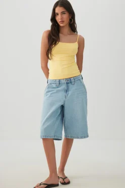 Basic Scoop Neck Crop Tank Top