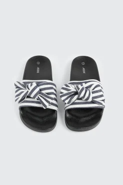 Bow Pool Slides