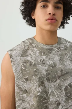 Boxy Graphic Tank