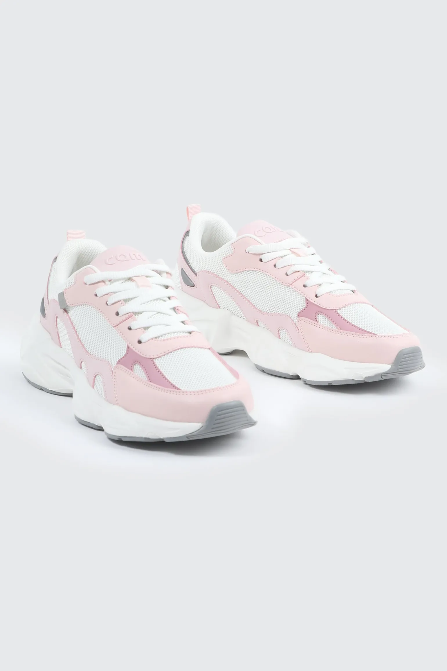 camactive™ Sneakers
