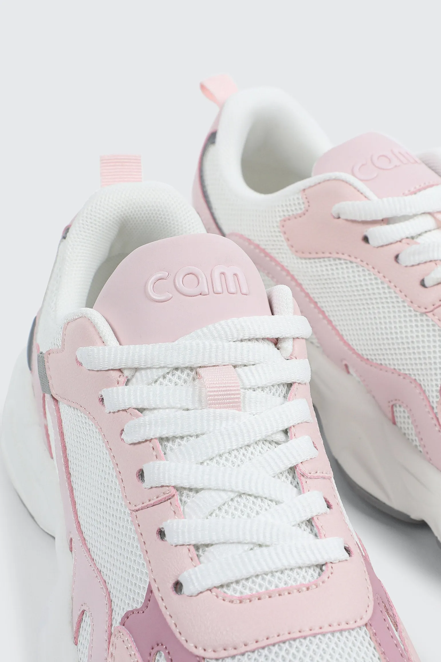 camactive™ Sneakers