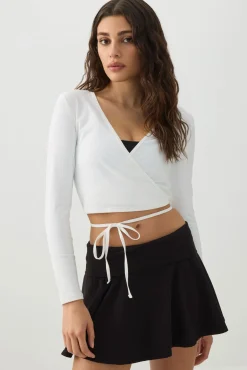camactive™ Wrap Top