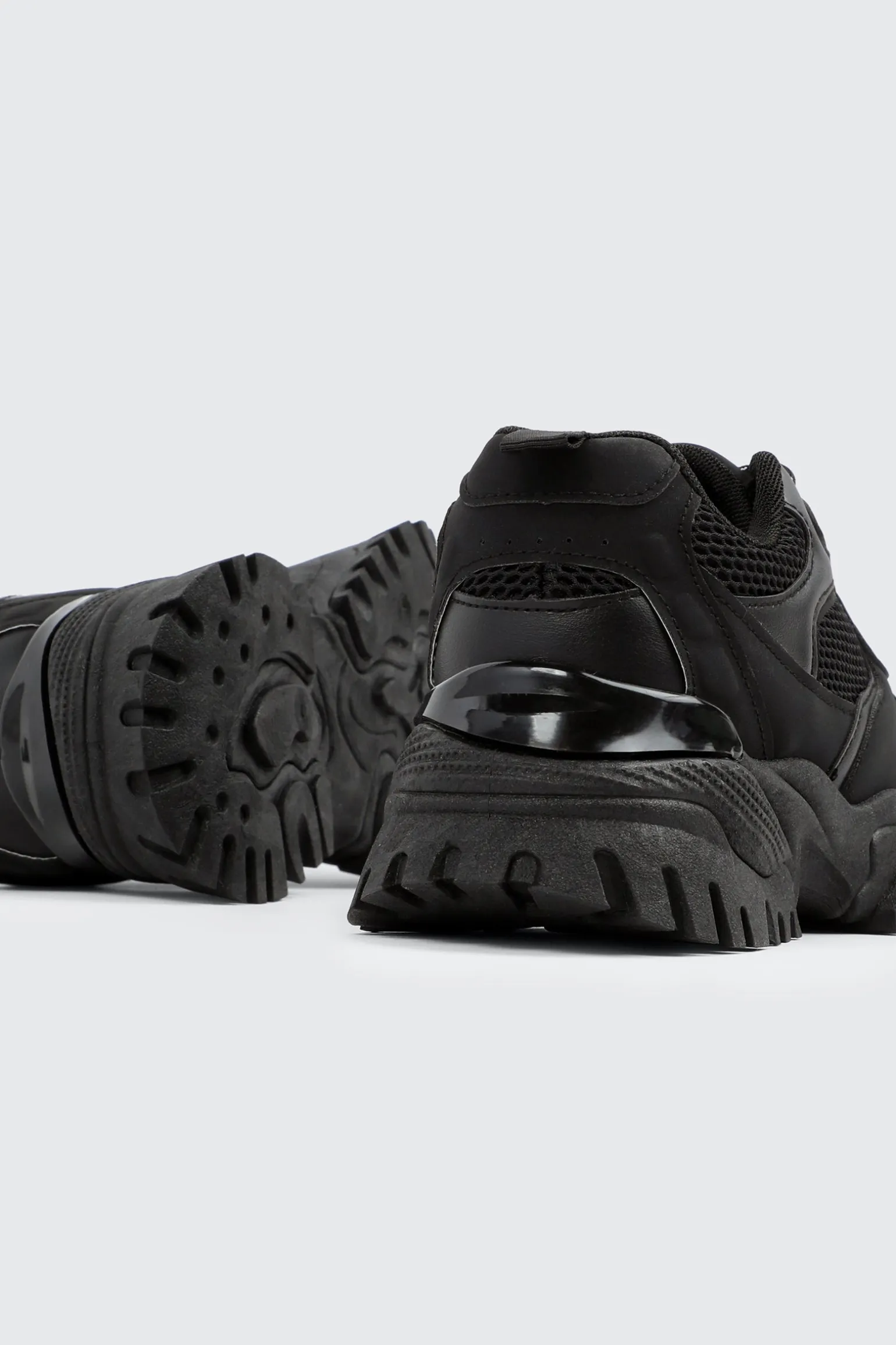 Chunky Jogger Sneakers