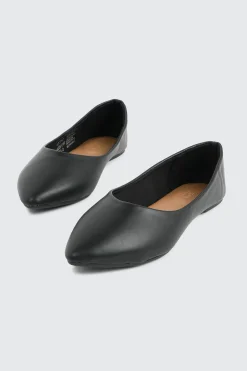 Classic Pointy Flats