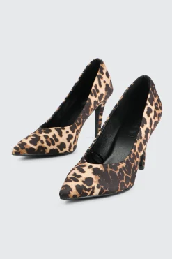 Classic Pumps