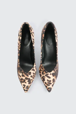 Classic Pumps