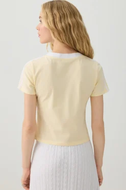 Crop Graphic Contrast V Neck T-Shirt