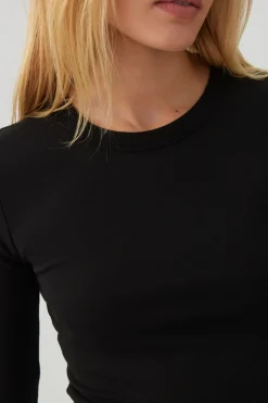Cropped Rib Crew Top