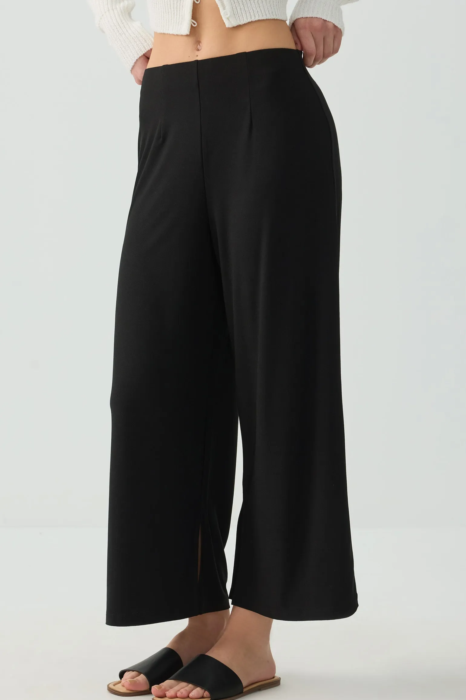 Culottes with Side Slits