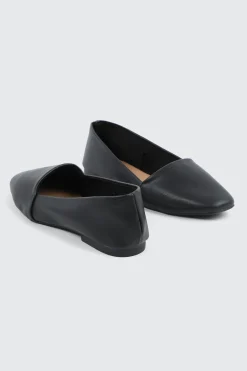 Faux Leather Round Toe Loafers
