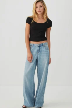 Fine Rib Scoop Neck Crop T-Shirt
