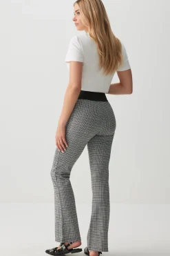 Flare Pintuck Leggings