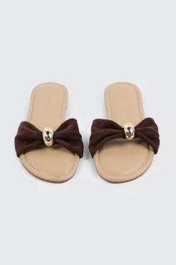 Flat Sandals with Gold Ornament