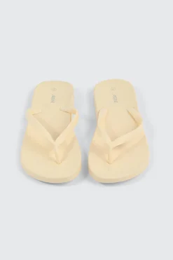 Flip Flops with Thin Straps