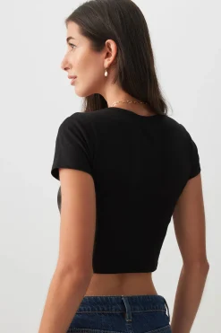 Graphic Ultra Crop T-Shirt