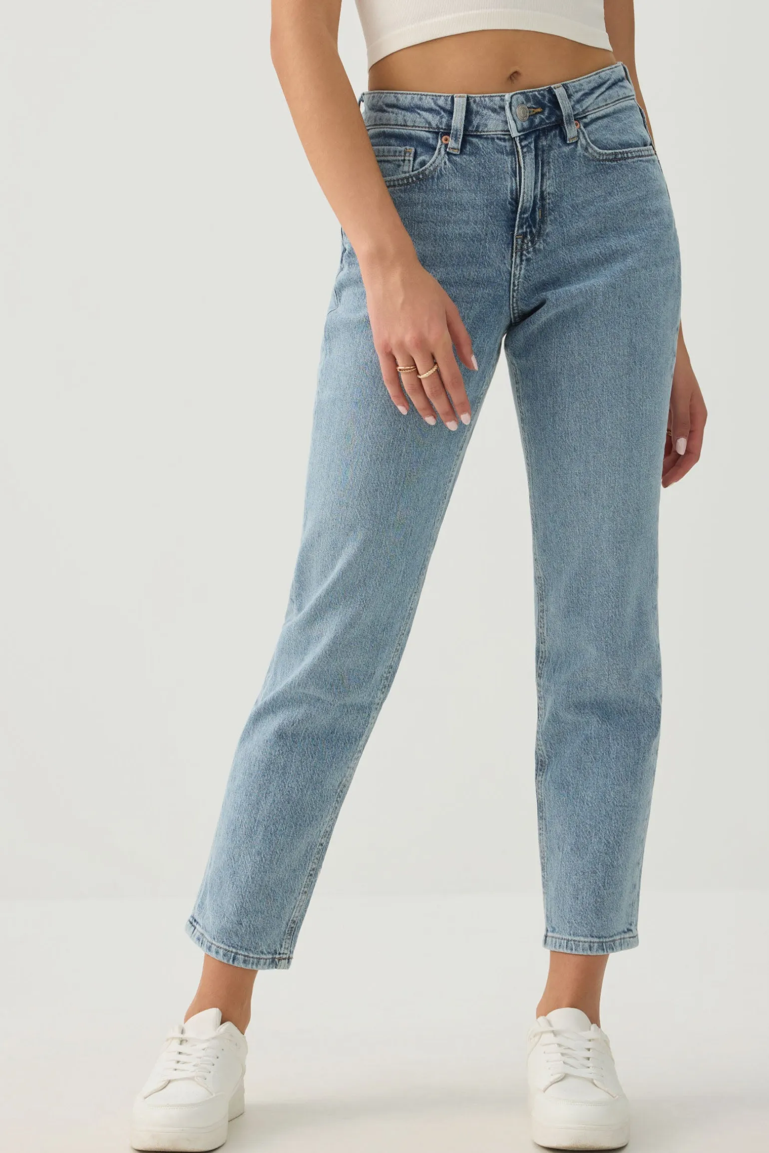 High Rise Slim Straight Jeans