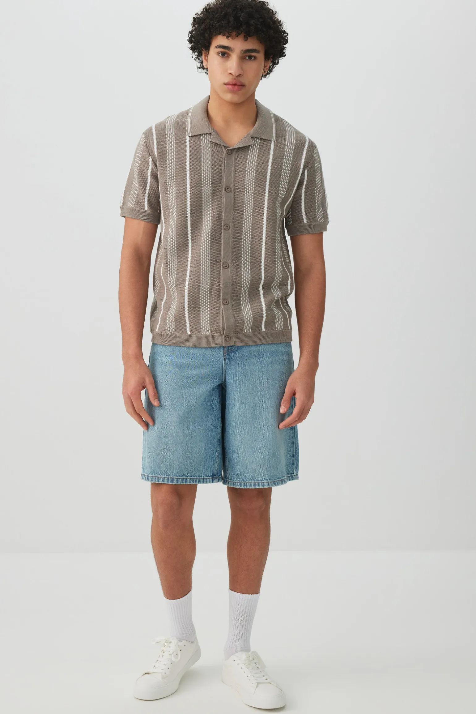 Johnny Collar Short Sleeve Sweater