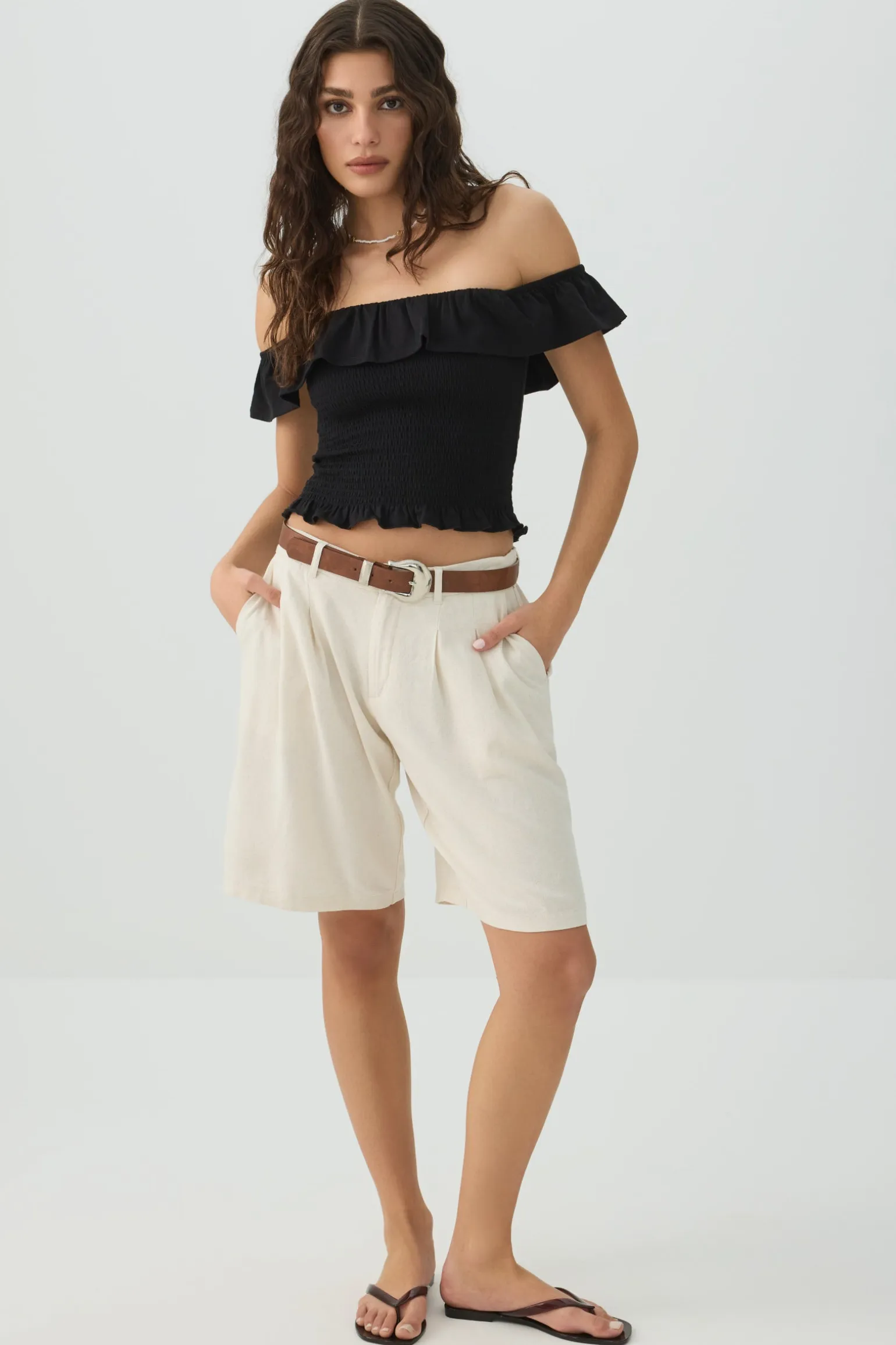 Linen Blend Mid Rise Bermuda Shorts