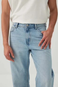 Loose Fit Jean
