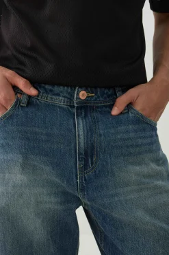 Loose Fit Jean