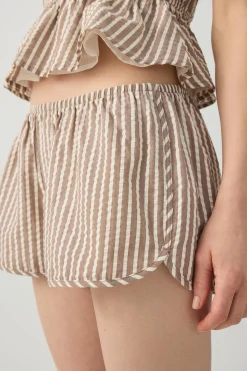 Low Rise Dolphin Hem Shorts
