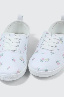 Low Top Canvas Sneakers