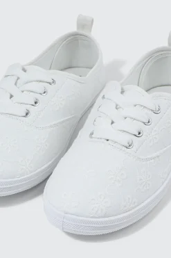 Low Top Canvas Sneakers