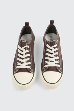 Low Top Sneakers with Toe Cap