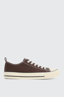 Low Top Sneakers with Toe Cap