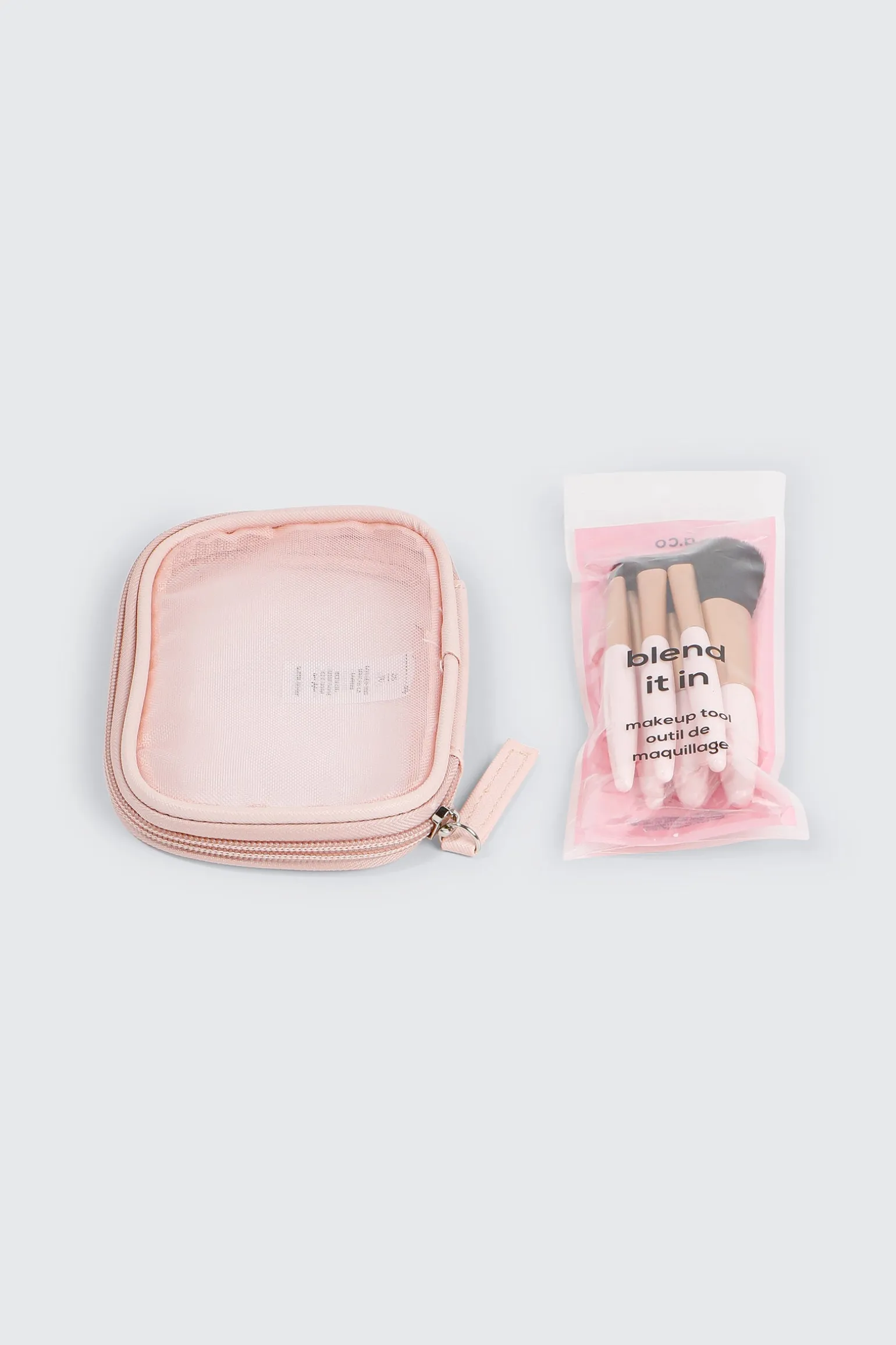 Makeup Brush Set With Pouch