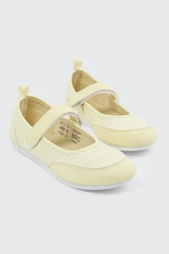 Mary Janes Flats