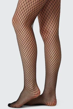 Medium Hole Fishnet Tights