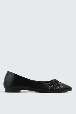 Pleated Pointed Toe Flats