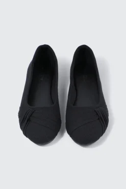 Pleated Round Toe Ballet Flats