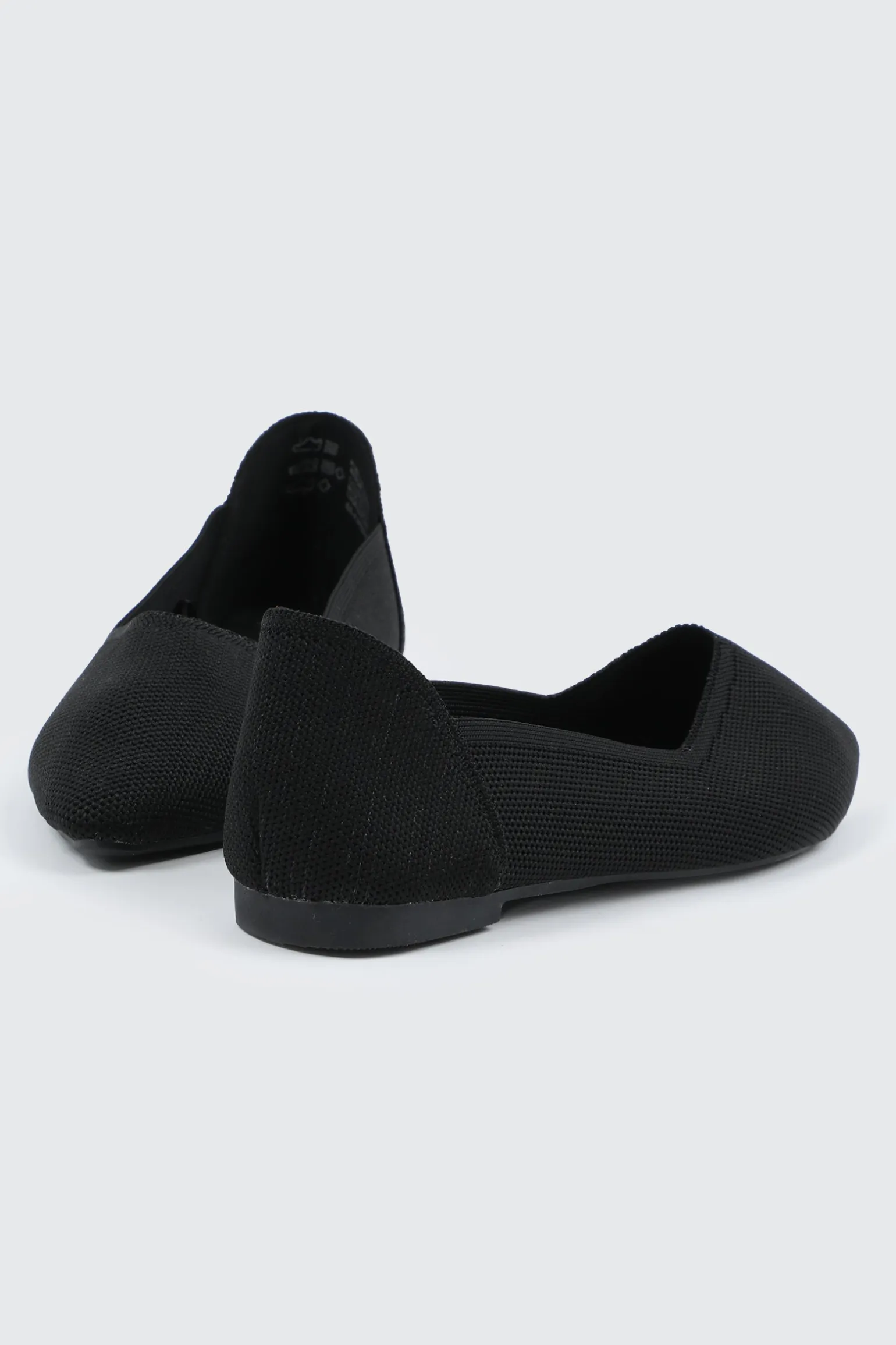 Pointed Toe Knit Flats