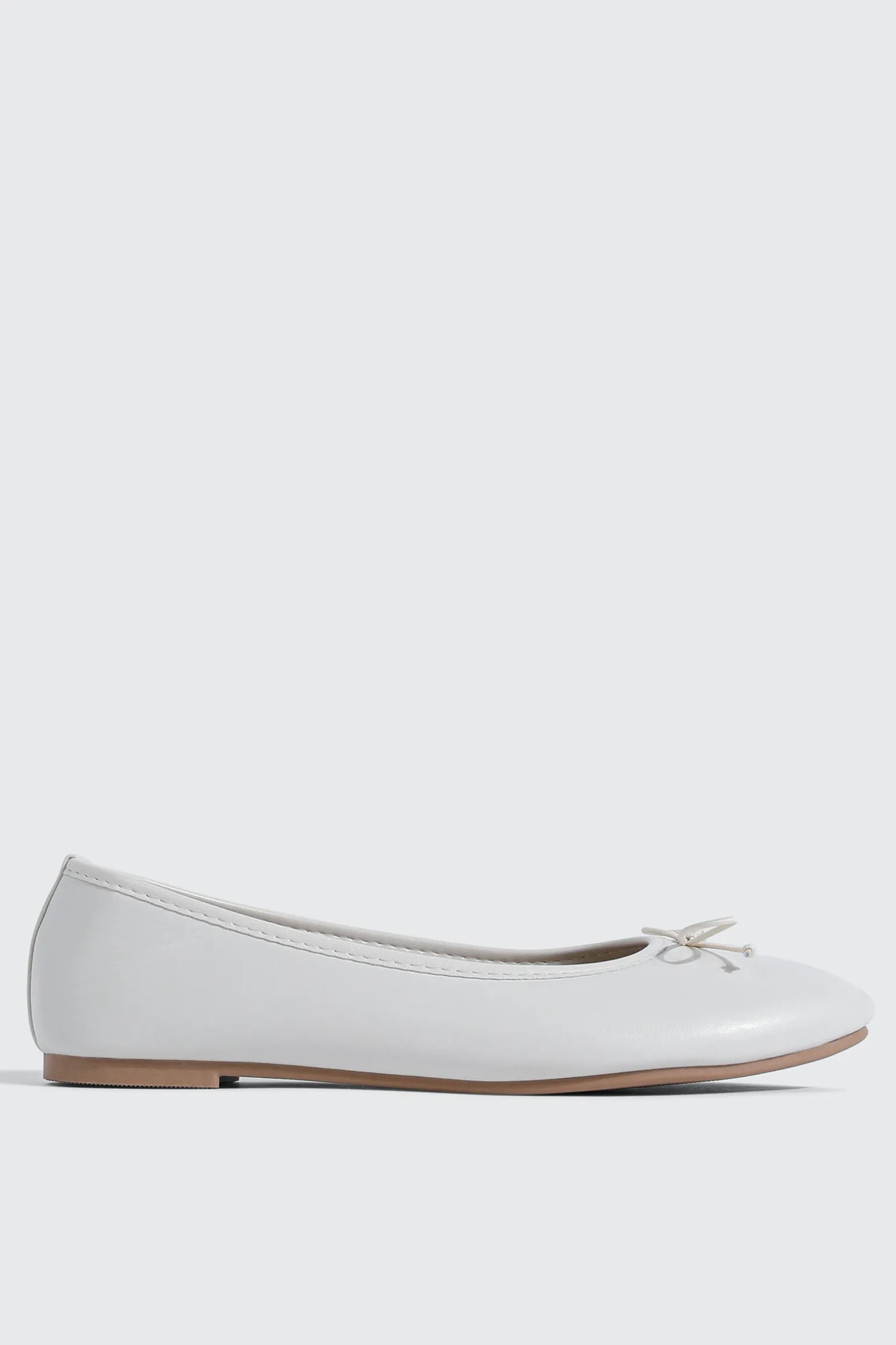 Round Toe Ballet Flats with Bow