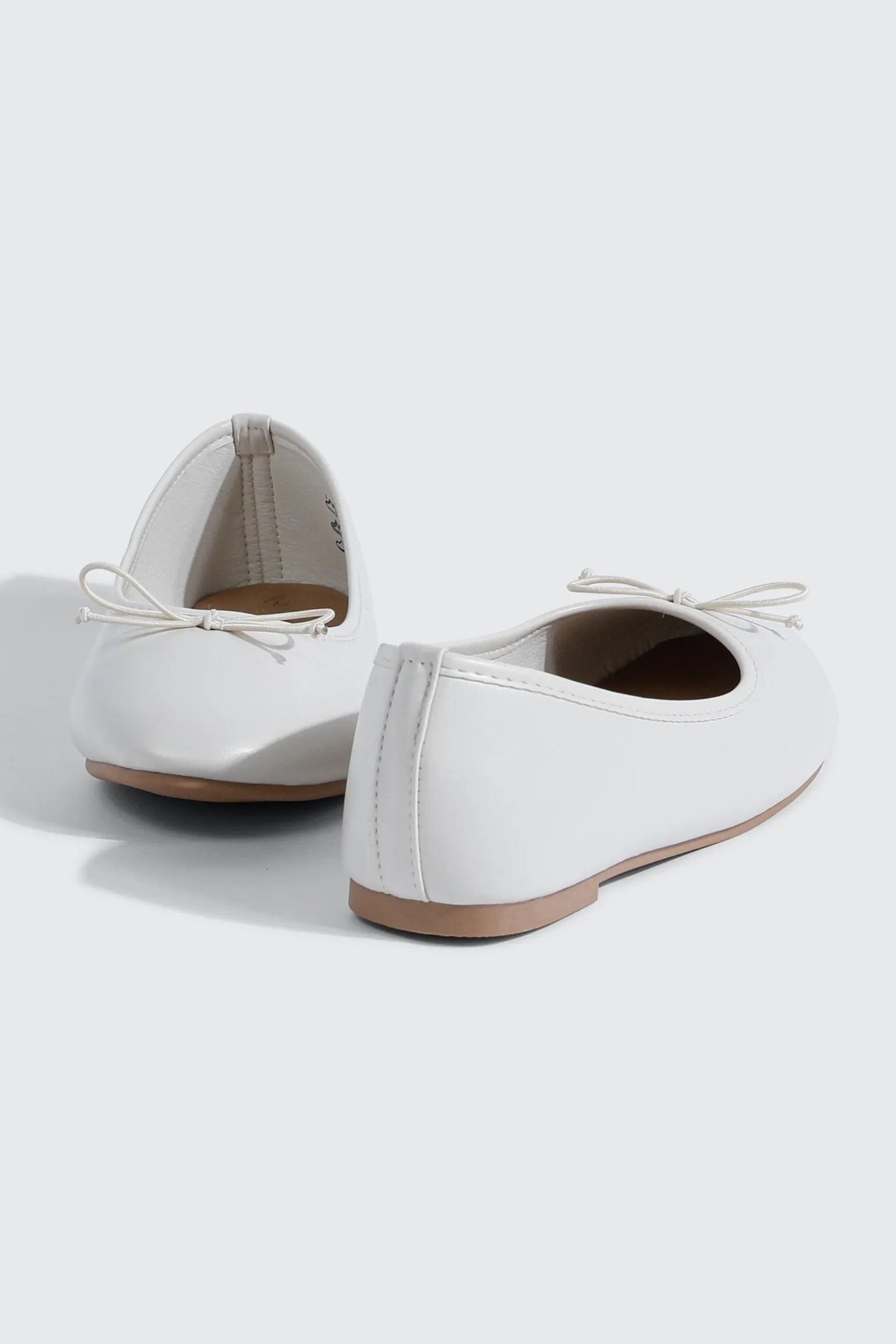 Round Toe Ballet Flats with Bow