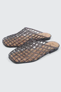 Round Toe Cage Sandals