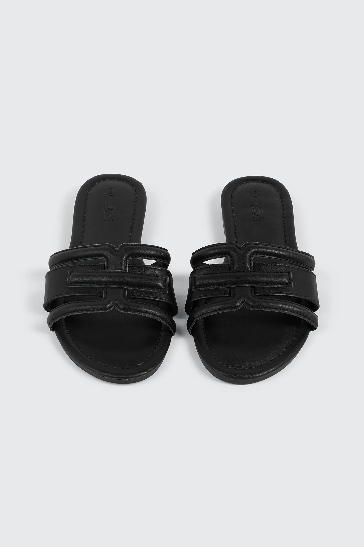 Round Toe Flat Sandals