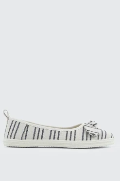 Slip On Sneakers with Bow