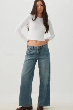 Super Soft Long Sleeve Crop T-Shirt