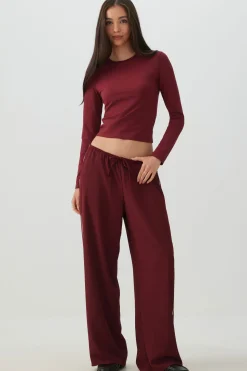 Super Soft Long Sleeve Crop T-Shirt