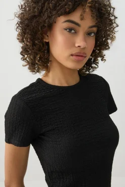 Textured Knit Short Sleeve T-Shirt