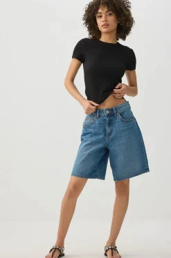 Textured Knit Short Sleeve T-Shirt