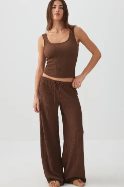 Textured Scoop Neck Tank Top