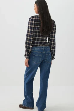 The Era Mid Rise Straight Jean